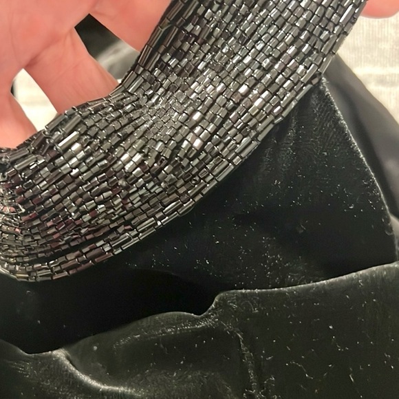 🖤VTG Rimini, Velvet Noir, Halter,Sexy Lower Slit, Lined, Zippered Back, Size 8 - Picture 9 of 17